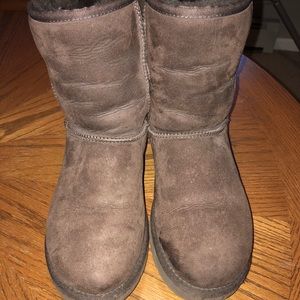 Women’s comfy brown ugg boot!